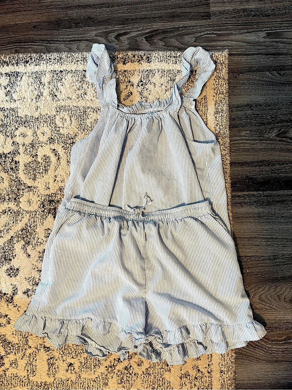Striped Ruffle Matching Set - Picture 2 of 2
